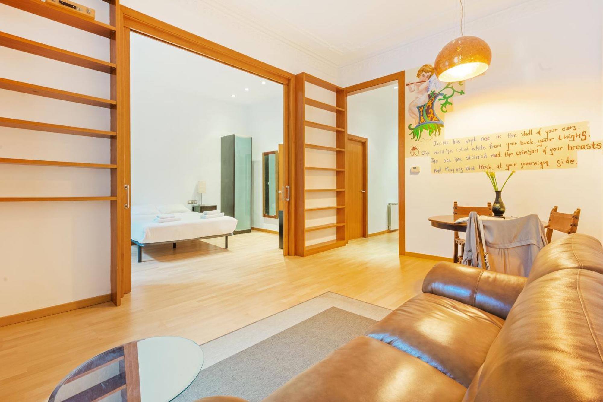 Quiet, Vibrant 2 Bedroom In Pedestrian Eixample *